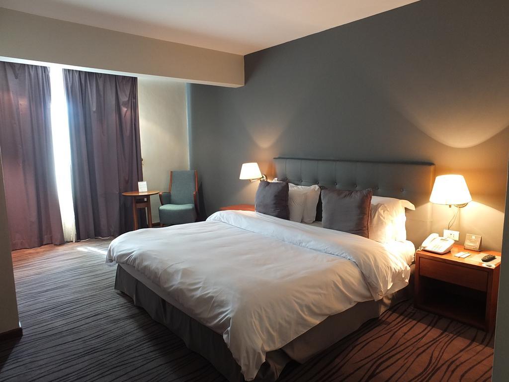 Plaza Hotel Βηρυτός Εξωτερικό φωτογραφία