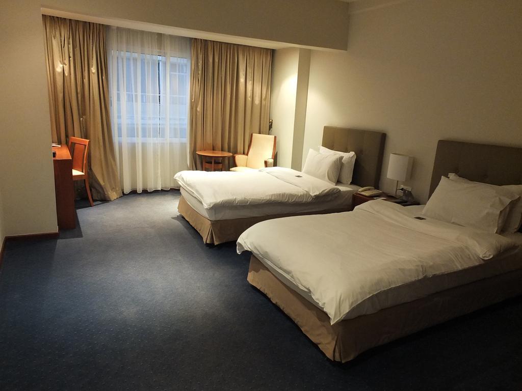 Plaza Hotel Βηρυτός Εξωτερικό φωτογραφία
